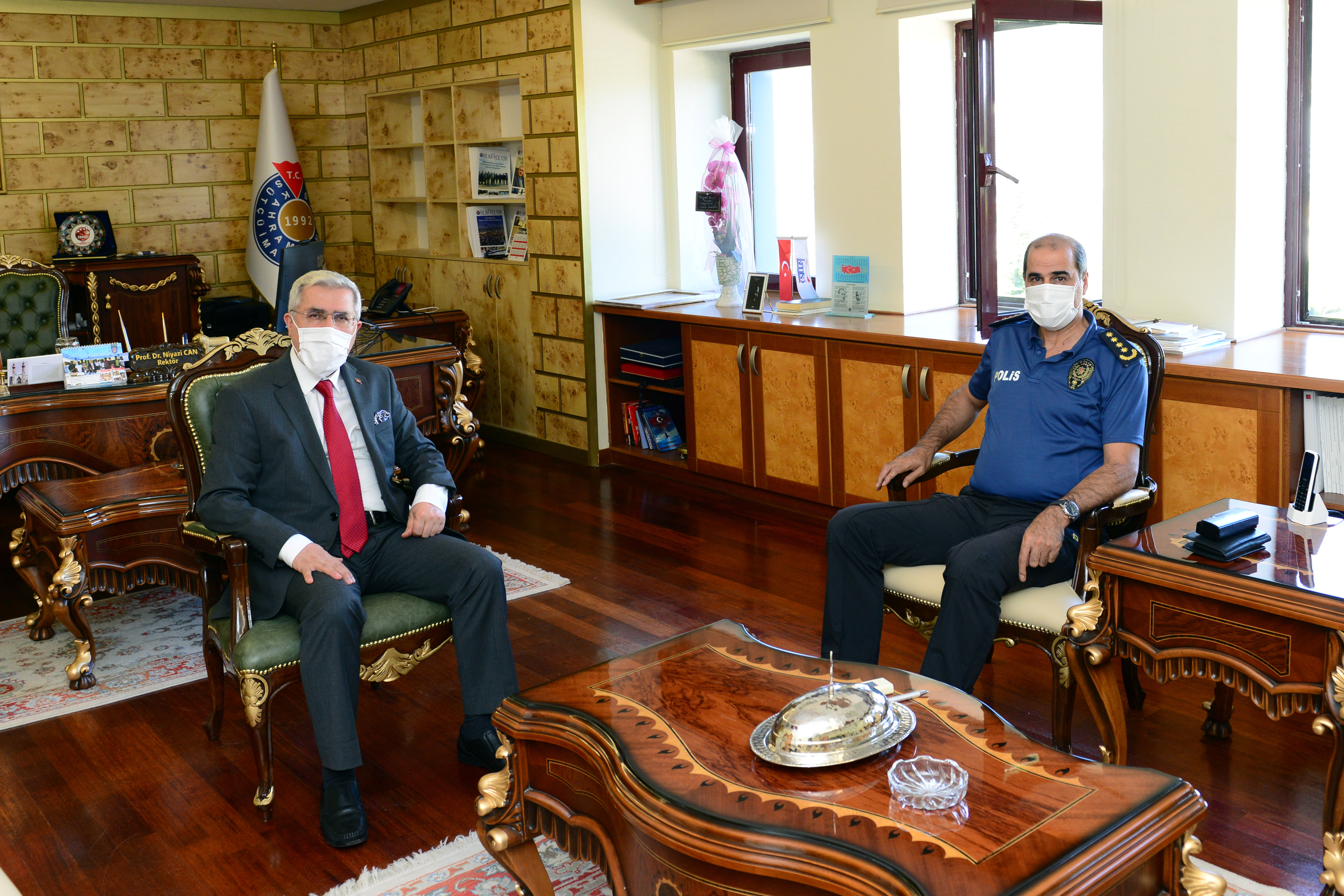 Emniyet Müdürü Salim Cebeloğlu, Üniversitemiz Rektörü Prof. Dr. Niyazi Can’ı Ziyaret Etti
