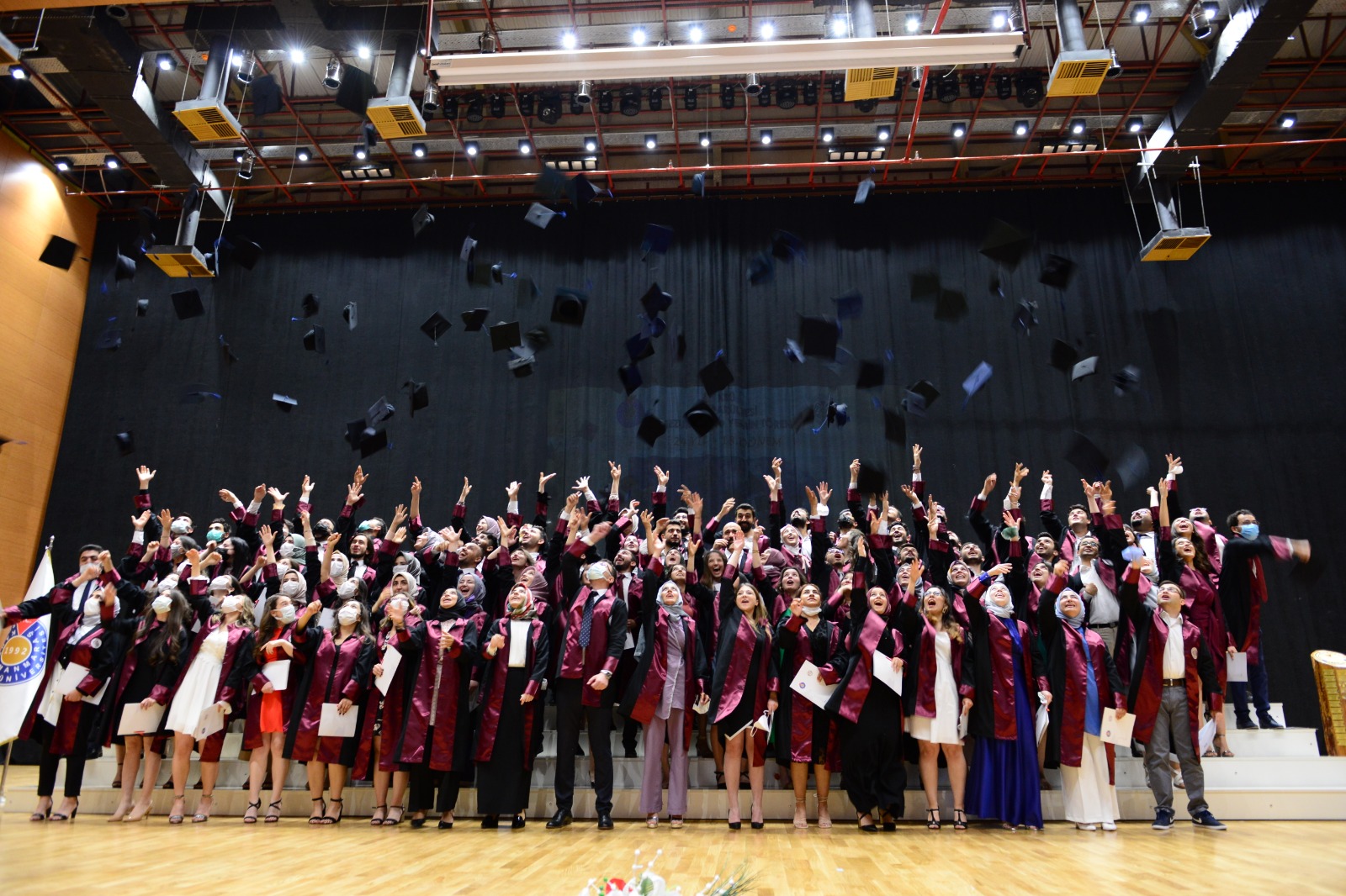 Üniversitemiz Tıp Fakültesi 18. Dönem Mezunları, Doktorluğa İlk Adımlarını Attı