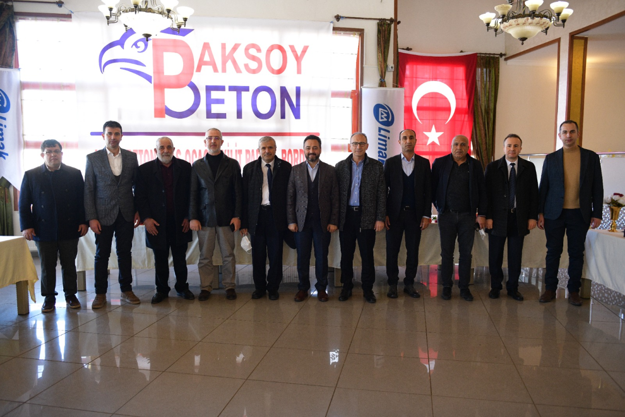 Üniversitemiz Öğretim Üyelerinin Katkılarıyla Elbistan’da ‘Betonun Dayanımı ve Dayanıklılığına Etki Eden Faktörler’ Konulu Konferans Düzenlendi