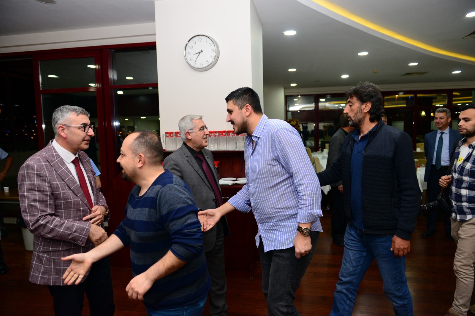 Üniversitemiz Rektörü Prof. Dr. Niyazi Can ve KSÜ Üst Yönetimi Basın Mensupları ile İftar Programında Bir Araya Geldi