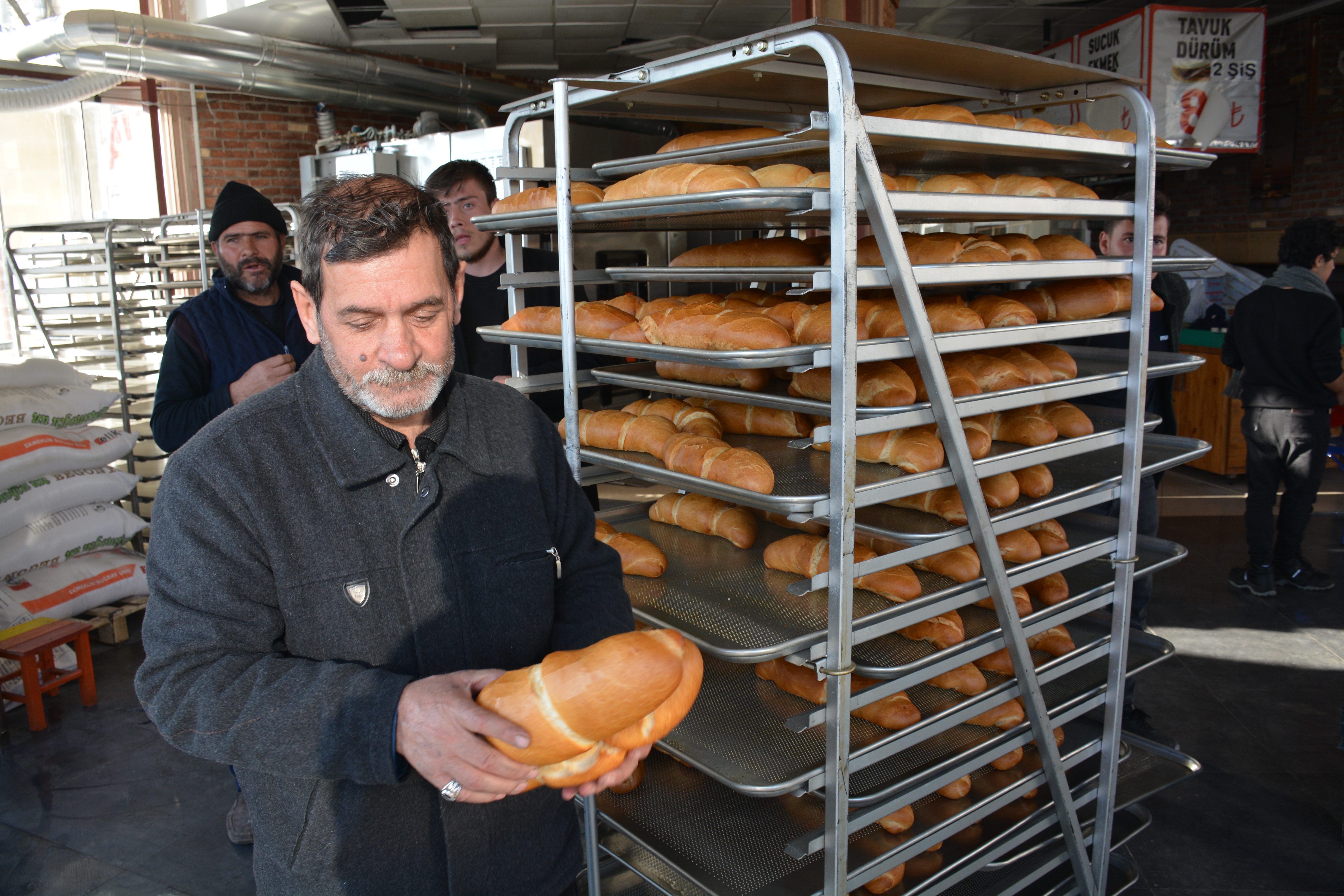 KSÜ’de Ekmek İhtiyacı Yeni Açılan Fırınla Karşılanıyor