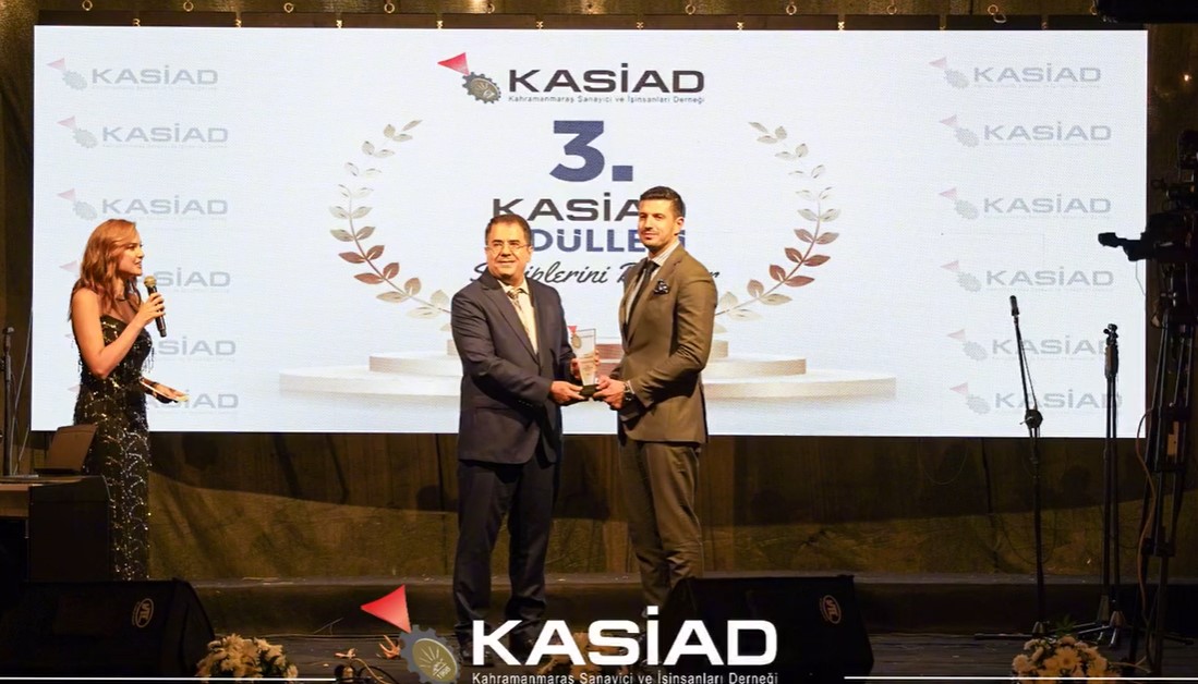 Prof. Dr. Ahmet Alkan KASİAD Yılın Akademisyeni Ödülüne Layık Görüldü 