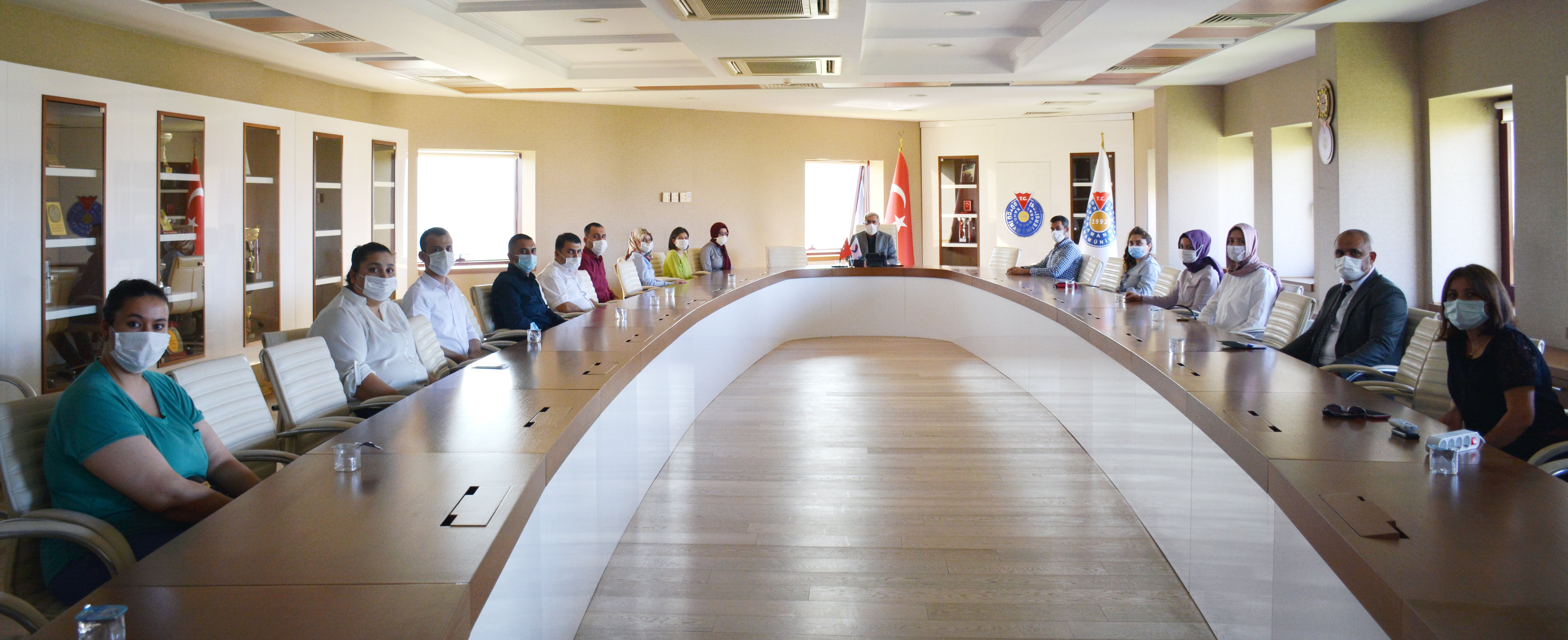 Üniversitemizde 15 Personel Üst Kadroya Geçti